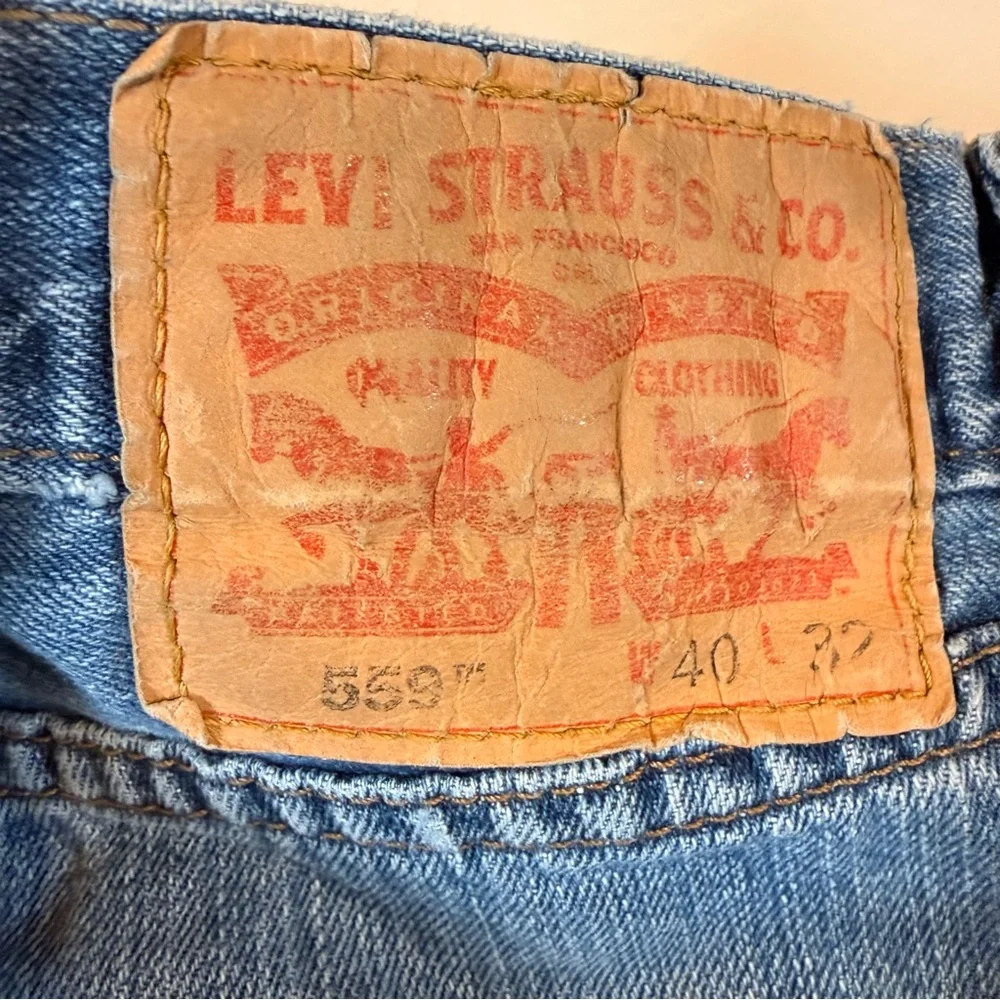 Levi's 559 Men's Relaxed Fit Jeans 42x32 Medium Wash Straight Leg Denim‎ Classic